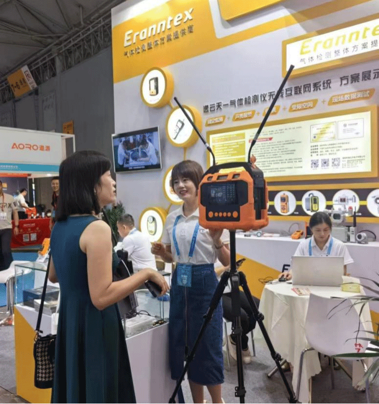 草莓免费视频展位